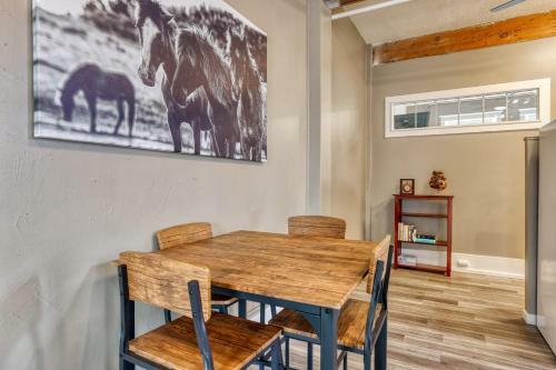 Apartamento New Downtown Modern Industrial Western Suite