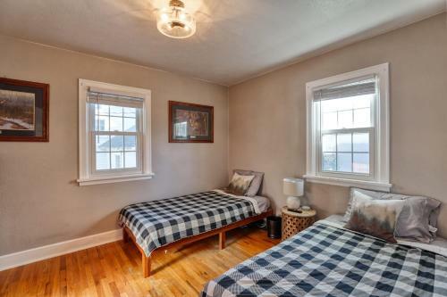 Cozy Downtown Dwelling