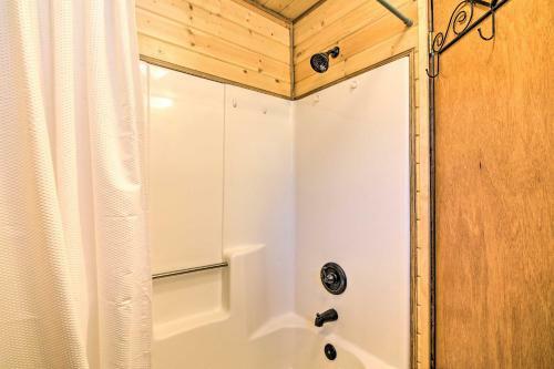 Unique Forest Cabin With Deck Ski, Hike, Fish!