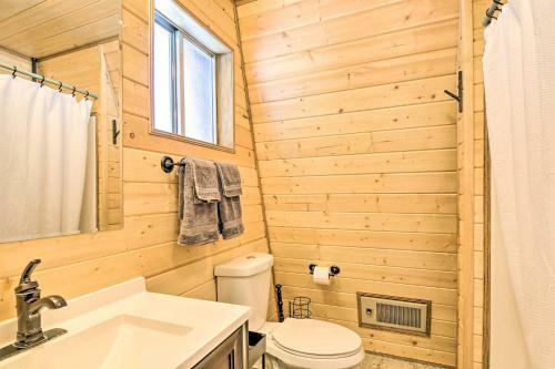 Unique Forest Cabin With Deck Ski, Hike, Fish!