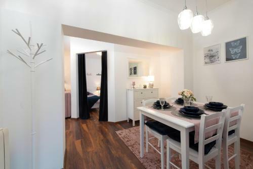 Apartment Leona