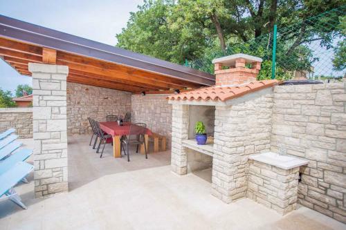Holiday Home In Kastelir/istrien 35411