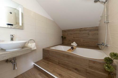 Deluxe Apartment Stunning View