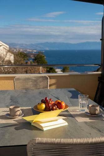 Deluxe Apartment Stunning View