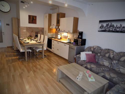 Apartments Medea
