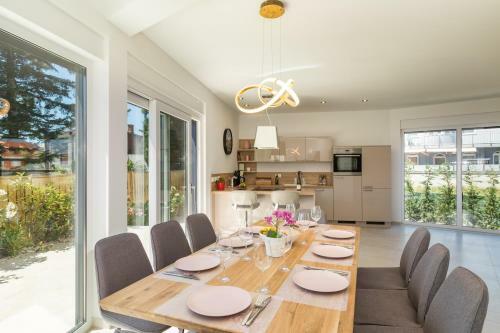 Villa Elena Deluxe Mit Whirlpool Und Pool Am Meer