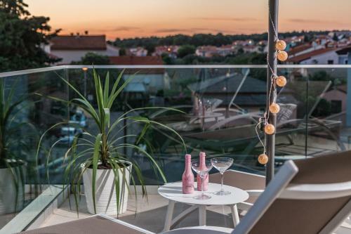 Villa Elena Deluxe Mit Whirlpool Und Pool Am Meer