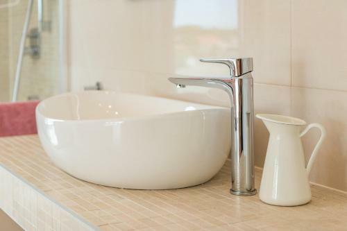 Villa Elena Deluxe Mit Whirlpool Und Pool Am Meer