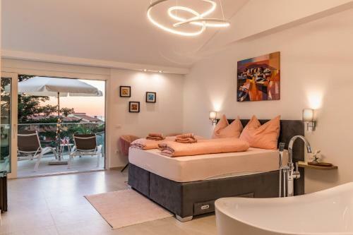 Villa Elena Deluxe Mit Whirlpool Und Pool Am Meer