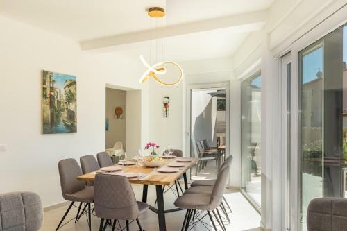 Villa Elena Deluxe Mit Whirlpool Und Pool Am Meer