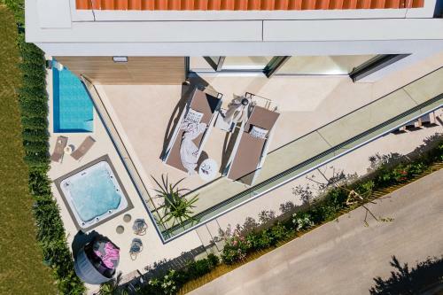 Villa Elena Deluxe Mit Whirlpool Und Pool Am Meer