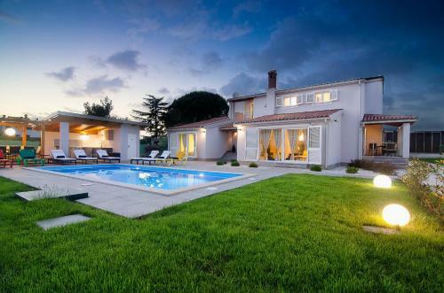 Villa Captain�s House, Beheizter Pool Und Riesiger Garten