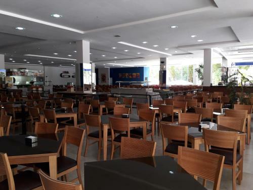 Apartamento Su�te Golden Dolphin Grand Hotel