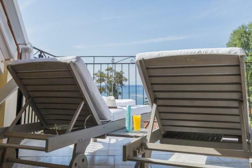 Albouro Sea Front Apartments