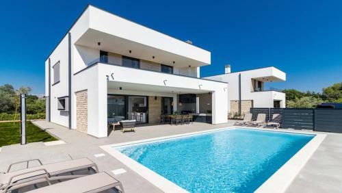 Villa Moon