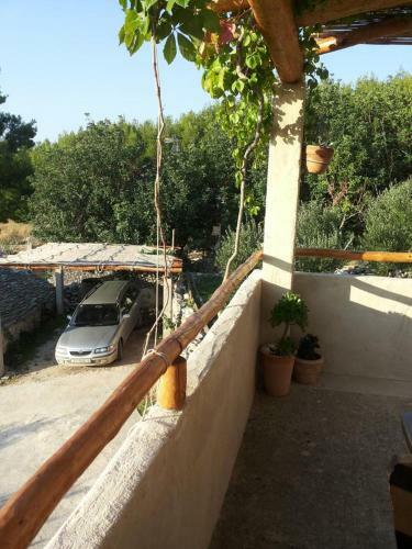 Secluded House With A Parking Space Gromin Dolac, Hvar - 16688