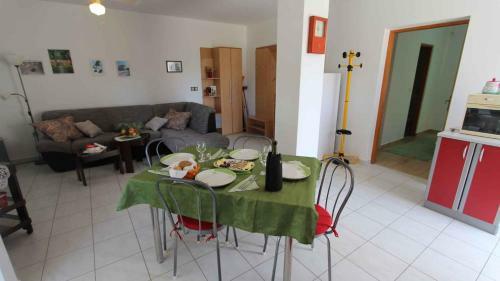 Apartment Klimno 1