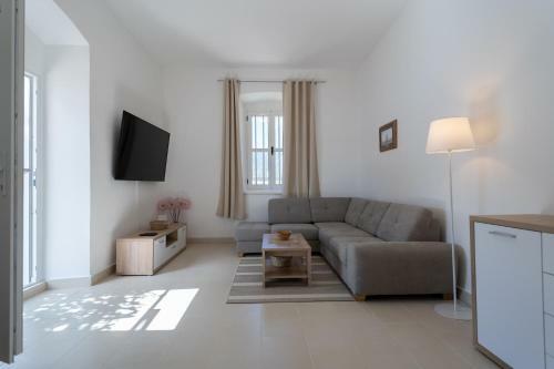 Seafront Apartment Marina