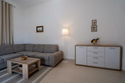 Seafront Apartment Marina
