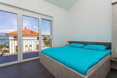 Beach Villa Oasis With Swimming Pool, Sup & Seaview