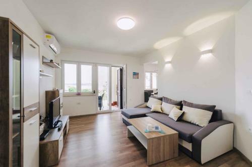 Apartments In Klimno - Insel Krk 42235