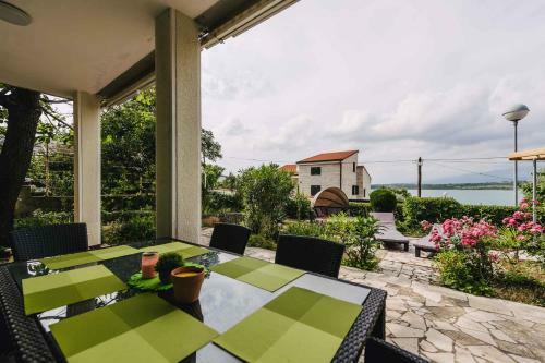 Apartments In Klimno - Insel Krk 42235