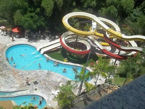 Apartamento Quarto Studio Golden Dolphin Grand Piscinas - 24 Horas