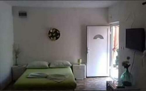 Apartments With A Parking Space Mandre, Pag - 17305