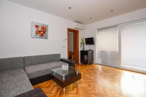 Apartments With A Parking Space Mandre, Pag - 18273