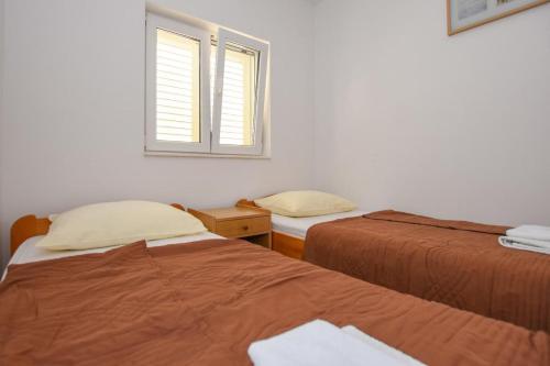 Apartments With A Parking Space Mandre, Pag - 18273