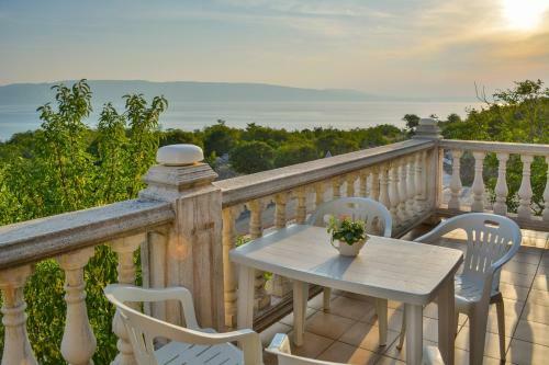 Sea View Apartments