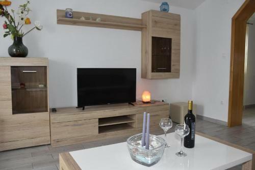 Apartmani Mira