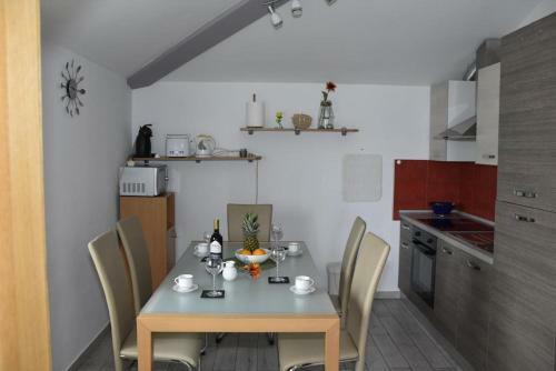 Apartmani Mira