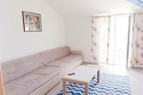 Apartmani Mira