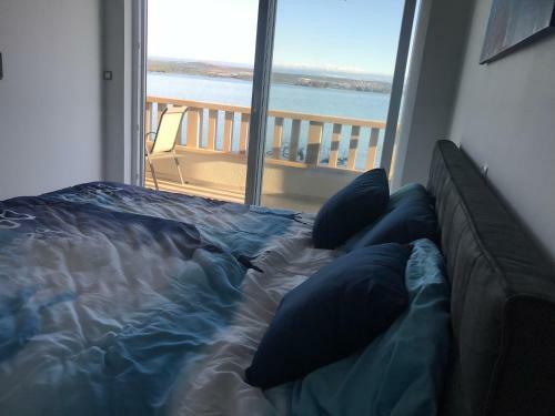 Beach Front Apartment - Pa?man