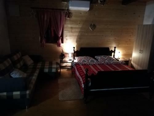 Hostal Pod Orehom Drvena Ku?a I Sauna