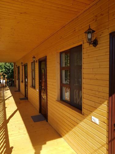 Hostal Amiran's Lake