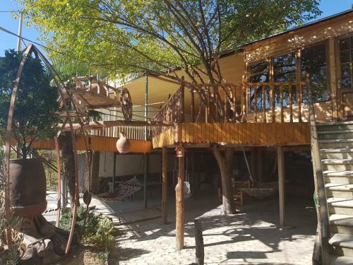 Hostal Amiran's Lake