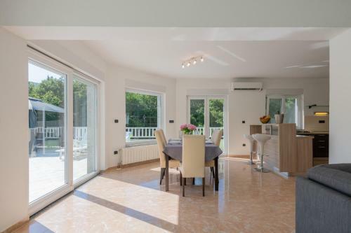 Villa "four M"