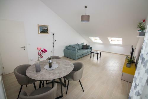 Skylight Apartments