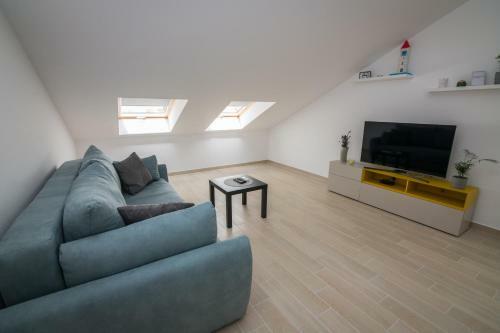 Skylight Apartments