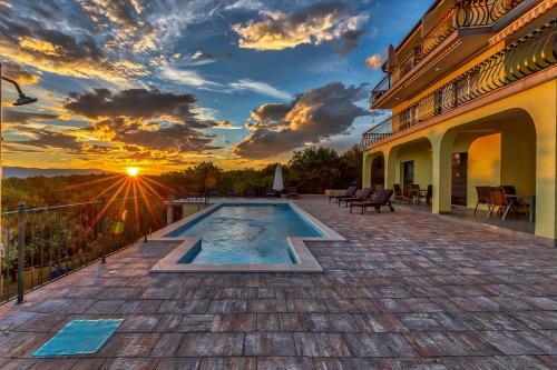 Luxury Apartments Kostrena With Pool