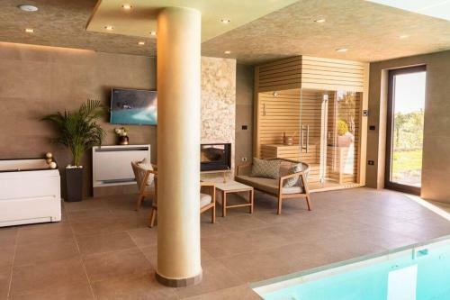 Luxury Villa G2 With Indoor & Outdoor Pool