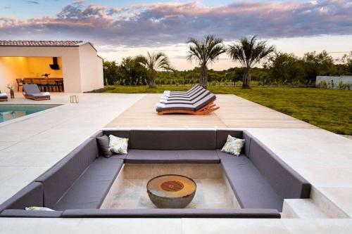 Luxury Villa G2 With Indoor & Outdoor Pool
