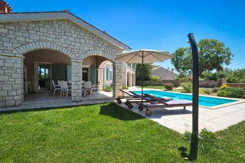 Villa Krmed With Private Pool