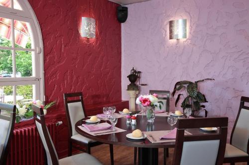 Hotel Le Pot D'etain