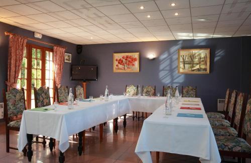 Hotel Le Pot D'etain
