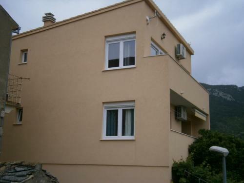 Studio Apartment Luzia