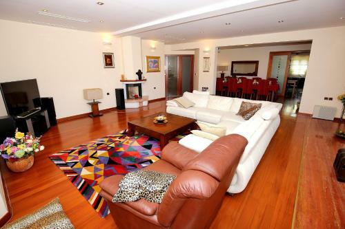 5* Seaview Villa Clara For 12+ Guests, Ko?ino