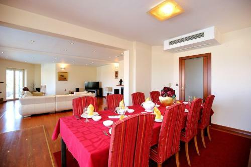 5* Seaview Villa Clara For 12+ Guests, Ko?ino